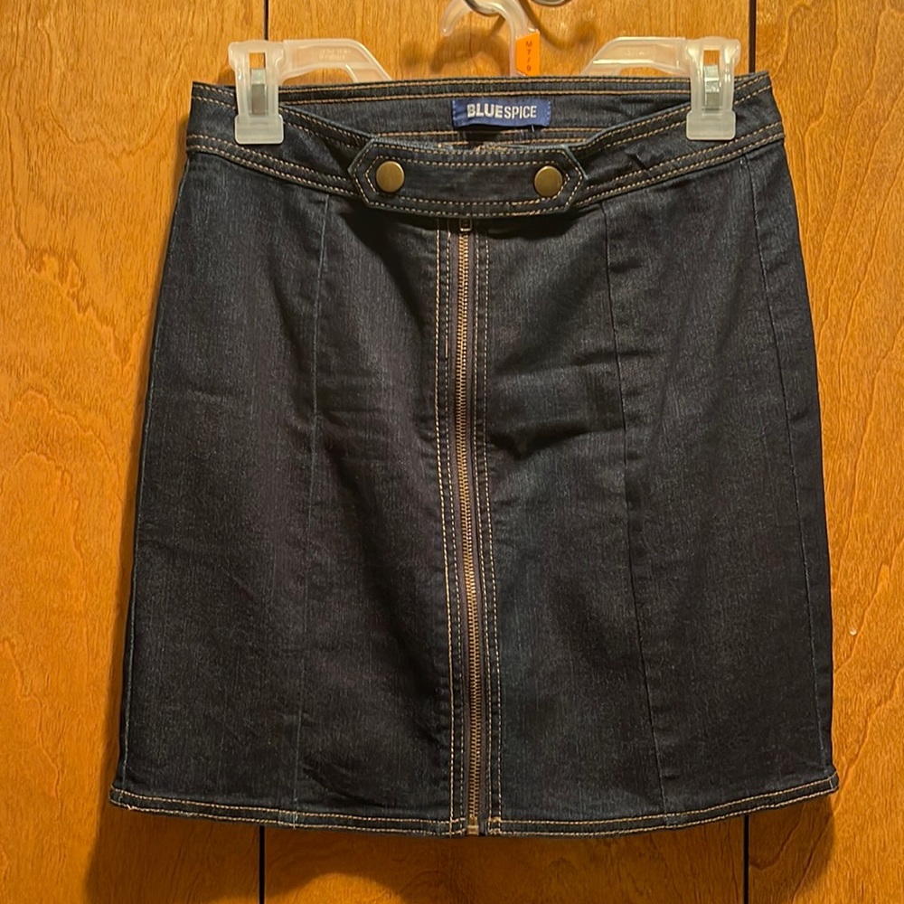 Blue Spice Size 5 Denim Skirt GUC